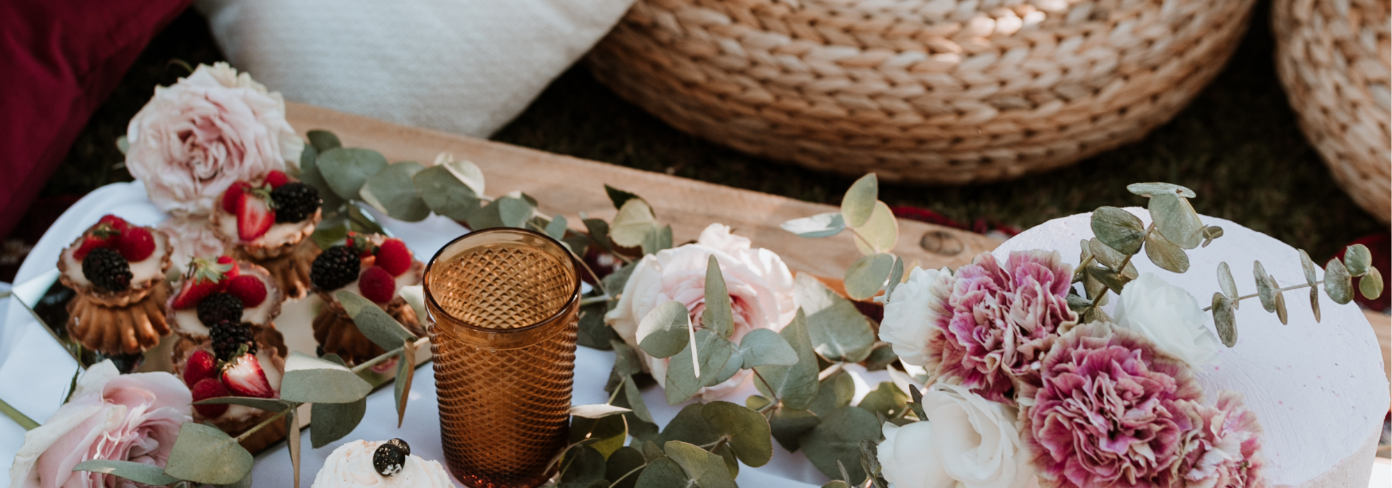 bohemian style wedding florals on a wedding table 